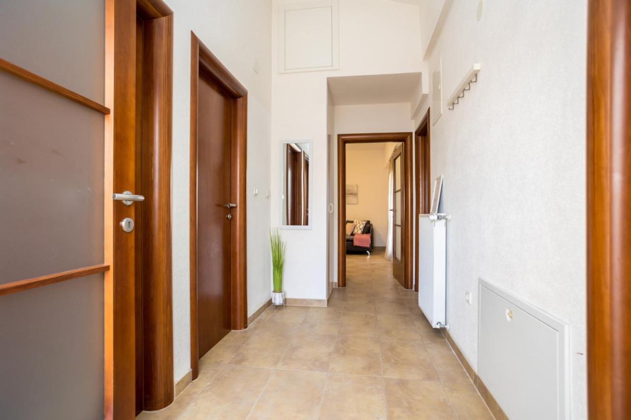 Apartmani Beba Омишаль Екстер'єр фото